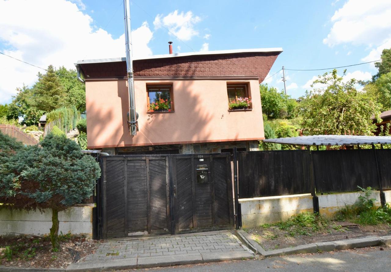 Apartment U Lesa Byst (Pardubice) Exterior photo