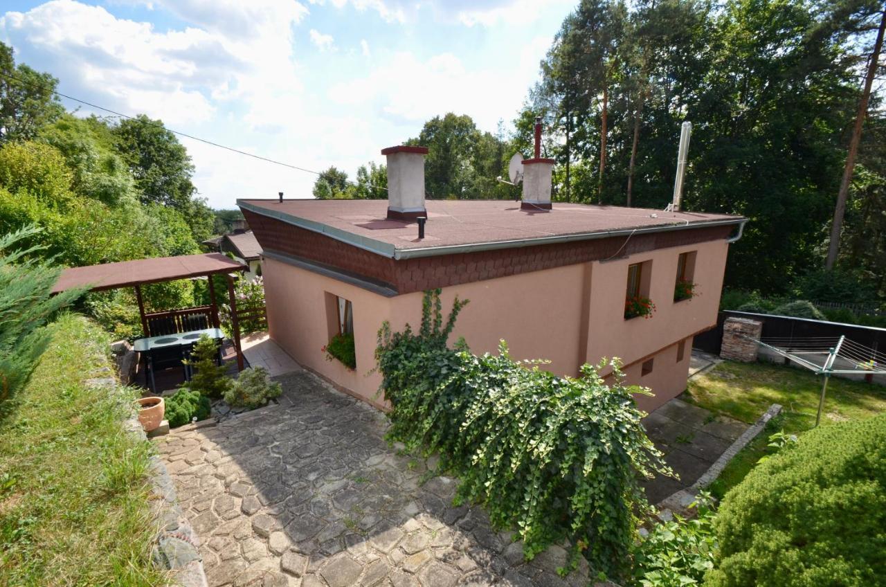 Apartment U Lesa Byst (Pardubice) Exterior photo